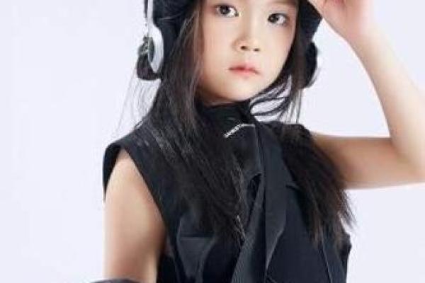 18年新生儿风采:盘点00后未来之星的萌动时刻 18年新生儿风采:盘点00后未来之星的萌动时刻